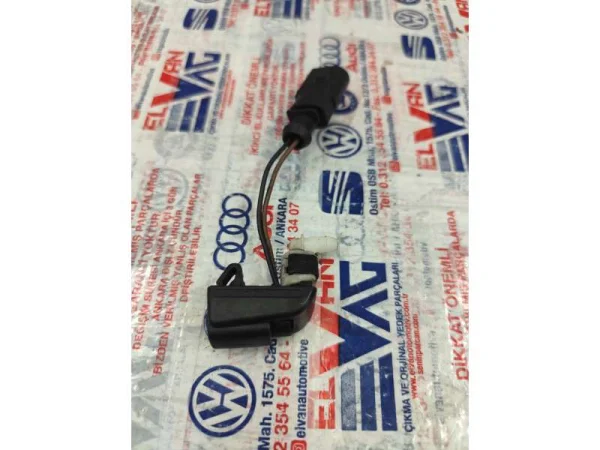 1Z0955986 | Skoda Octavia Isıtmalı Ön Cam Su Fıskiye Memesi VAG
