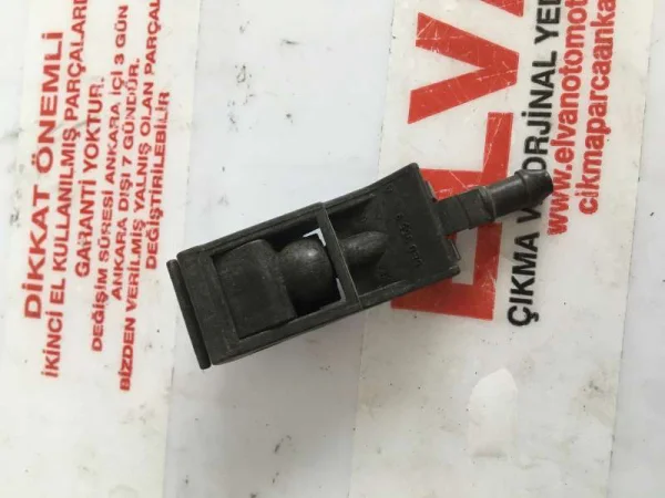 6E0955985A | Ön Cam Su Fıskiye Memesi | VW Bora, Golf, Jetta, Passat, Polo - Seat Cordoba VAG