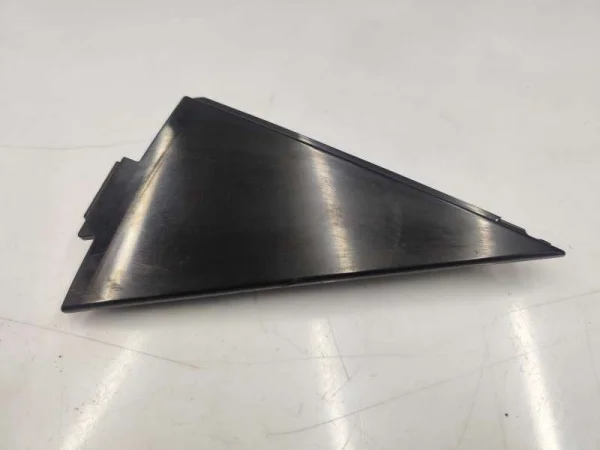 5F4839638C | Seat Leon Sağ Arka Kapı Dış Köşe Plastik Çıtası VAG