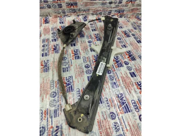 5C6839462B | VW Jetta Sağ Arka Kapı Cam Mekanizması VAG