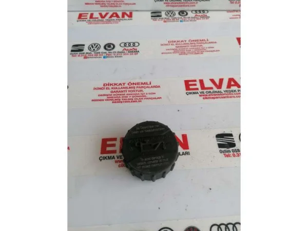 070115311 | Motor Yağ Kapağı | VW Caravelle, Transporter VAG