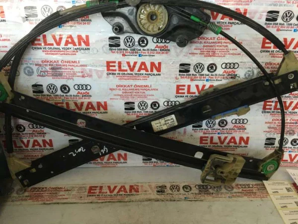 8K0837461A | Audi A4 Sol Ön Cam Mekanizması VAG