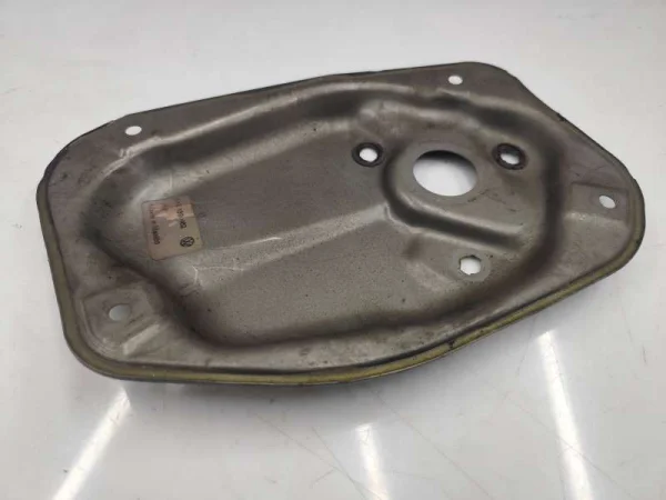 1K5839462 | VW Jetta Arka Sağ Cam Krikosu VAG