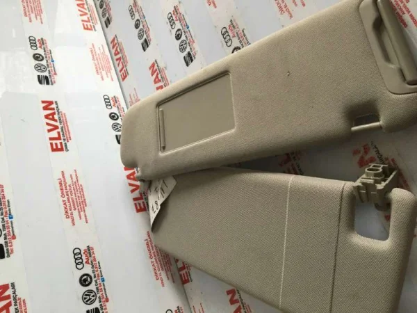 4L0857552M | Audi Q7 Sağ Güneşlik VAG