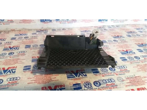 3T0857962B | Skoda Superb Ön Kül Tablası VAG