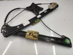 3G0837461C | VW Passat Sol Ön Cam Krikosu - 2