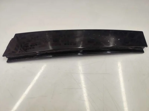 5N0839902A | VW Tiguan Sağ Arka Kapı Direk Kaplaması VAG