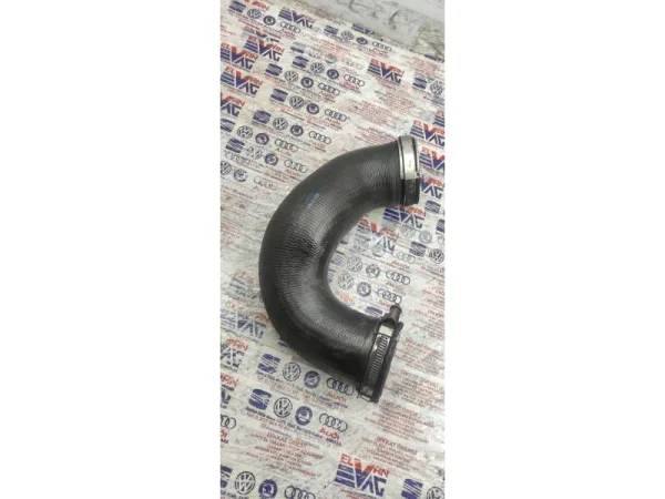 7L6145972E | Turbo Hortumu | VW Touareg - Audi Q7 VAG