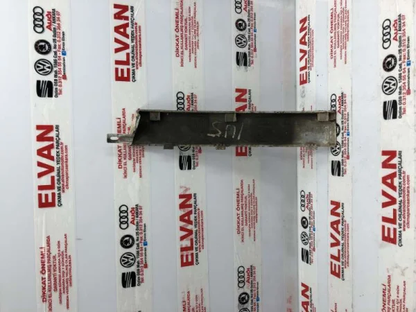 1U6813345 | Skoda Octavia Sol Stop Alt Kaplaması VAG