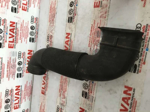 6C0129618A | Hava Filtre Hortumu | VW Polo - Audi A1 - Seat Ibiza VAG