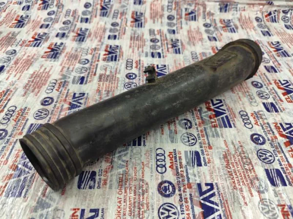 2D0129715A | VW LT İntercooler Hortumu VAG
