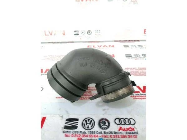 8D0129615F | VW Passat Hava Emiş Hortumu VAG