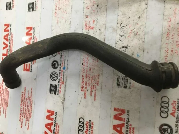 028103491A | Motor Havalandırma Hortumu | VW Golf, Passat - Audi 80 Serisi VAG