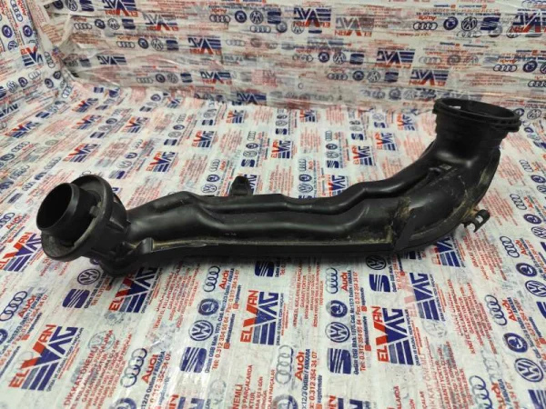04E145673G | VW Jetta Turbo Borusu VAG