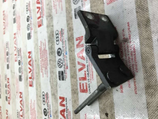 7E0827301D | VW Transporter Sol Bagaj Kapak Menteşesi VAG