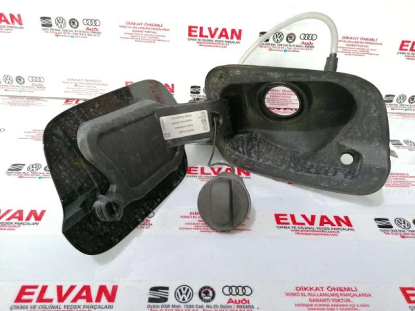 5NN809857 | VW Tiguan Yakıt Depo Kapağı VAG