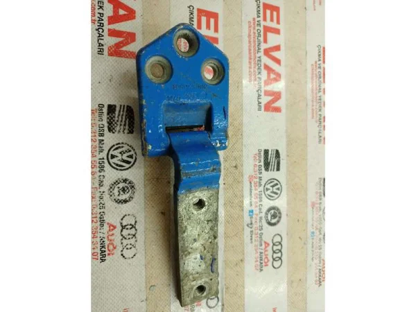2K0827151B | VW Caddy Arka Kapı Menteşesi VAG