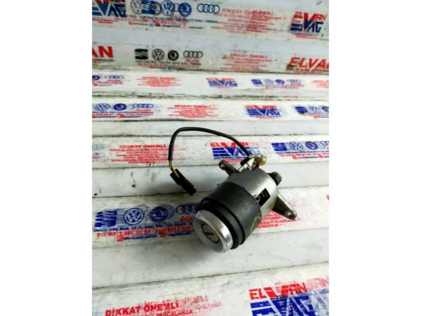 4A5862055 | Bagaj Kilit Silindiri | Audi 100 Serisi, 80 Serisi, A6, A8 VAG