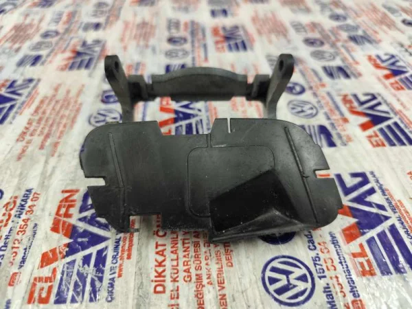 8K0955276G | Audi A4 Sağ Far Yıkama Kapağı VAG