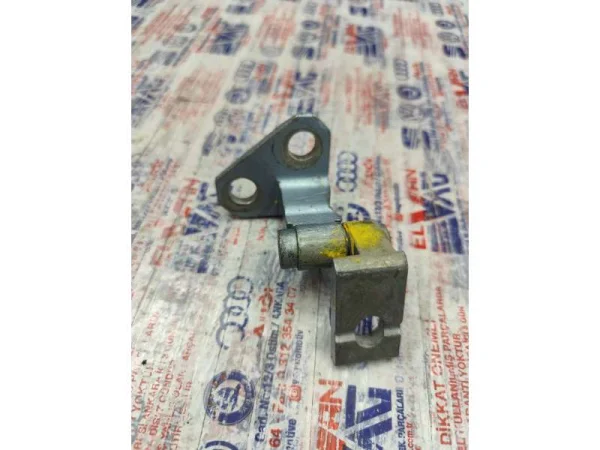 3C4833401A | VW Passat Üst Kapı Menteşesi VAG