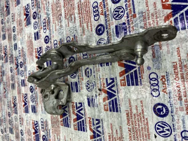 3B5827301A | Sol Bagaj Kapak Menteşesi | VW Bora, Jetta, Passat - Audi A4 VAG