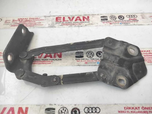 1T0823301B | Ön Sol Kaput Menteşesi | VW Caddy, Touran VAG