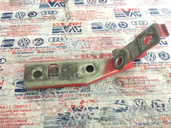 1J0823302A | Sağ Kaput Menteşesi | VW Bora, Golf, Jetta VAG