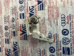 1J0831401A | Kapı Menteşesi | VW Bora, Golf, Jetta, Passat - 1