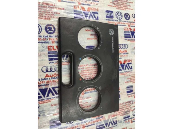 7D1819075A | Klima Kontrol Panel Çerçevesi | VW Caravelle, Transporter VAG