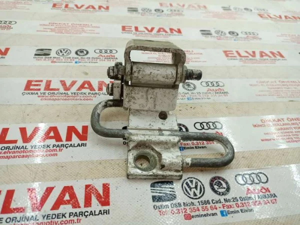 4B0833412C | Audi A6 Kapı Menteşesi VAG