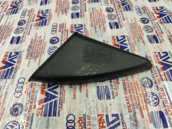 1M0837993A | Seat Leon Sol Ayna Kapak Çıtası VAG