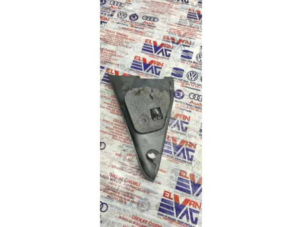6J4839972 | Seat Ibiza Arka Sağ İç Cam Çerçeve Kaplaması VAG