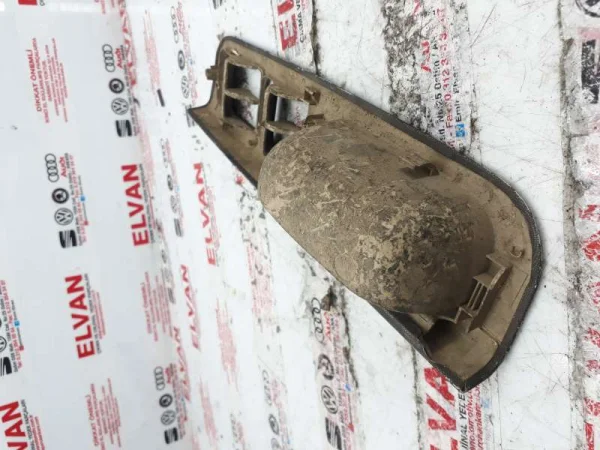 4G0857506 | Audi A6 Sağ Dış Dikiz Aynası Üçgen Kaplaması VAG