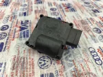 4F0820511B | Kalorifer Ayar Motoru | VW Touareg, Transporter - Audi A6, A8, Q7 - 1