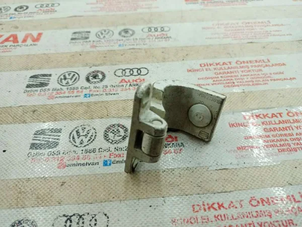 5P0827301D | Bagaj Kapağı Menteşesi | Seat Altea, Toledo VAG