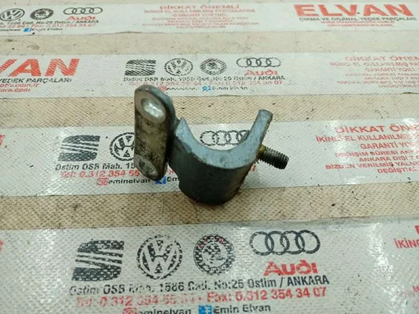 5P0827301B | Sol Bagaj Kapağı Menteşesi | Seat Altea, Toledo VAG
