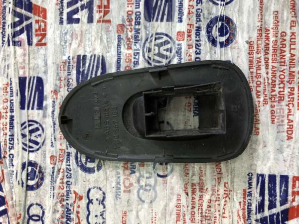 1M0867164 | Seat Leon Ön Sağ Cam Açma Düğme Paneli VAG