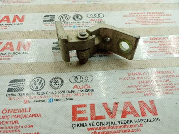 6Y0833402B | Arka Kapı Menteşesi VAG