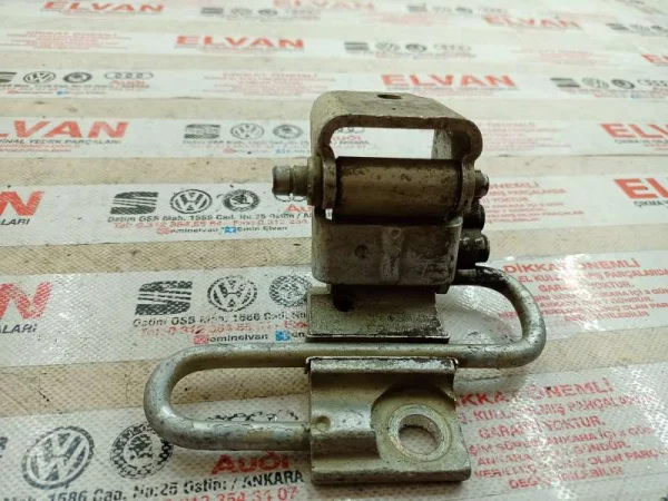 6Q0831411 | VW Polo Ön Sol Alt Kapı Menteşesi VAG