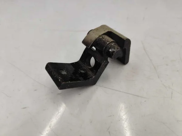 1Z0833401B | Skoda Octavia Arka Kapı Menteşesi VAG