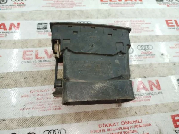 7H5815705A | VW Transporter Sol Havalandırma Izgarası VAG