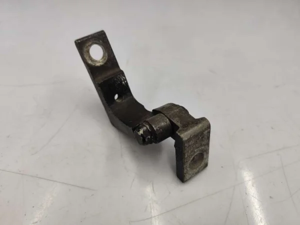 7L0831401A | VW Touareg Üst Kapı Menteşesi VAG