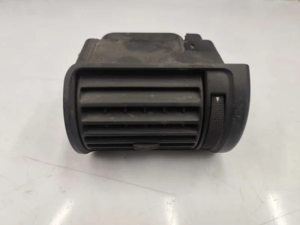 8D1820901A | Audi A4 Sol Ön Kalorifer Havalandırma Izgarası VAG