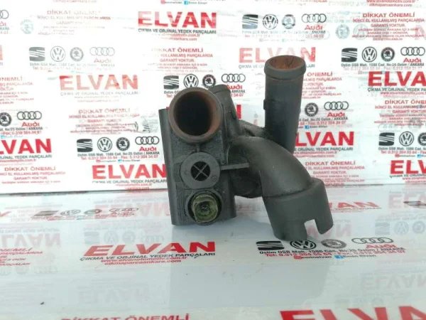 021121121C | Su Flanşı | VW Bora, Golf, Jetta - Seat Leon VAG