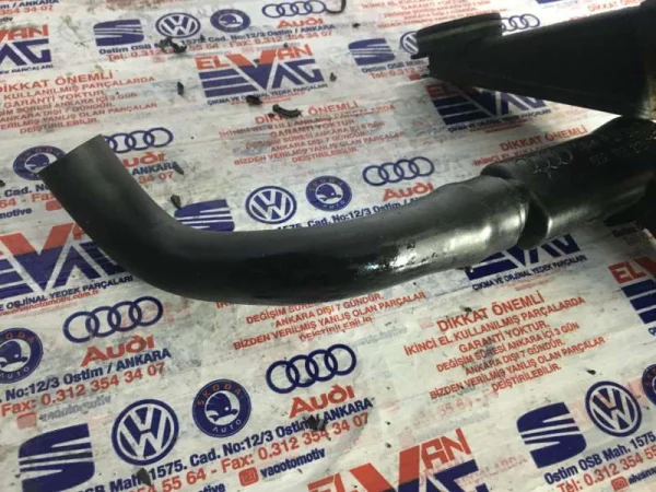 058103213 | Motor Havalandırma Hortumu | VW Passat - Audi 200 Serisi, A4, A6 VAG