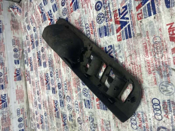 3B2867172E | Sağ Ön Kapı İç Açma Kolu Çerçevesi | VW Golf, Jetta, Passat - Skoda Superb VAG