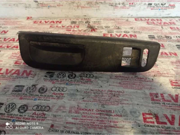 3B2867172D | İç Kapı Kolu Çerçevesi | VW Golf, Jetta, Passat - Skoda Octavia VAG