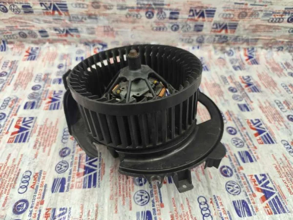 5Q2819021B | Kalorifer Fan Motoru | VW E-Golf, Golf - Audi A3, RS 3 - Seat Ateca, Leon VAG