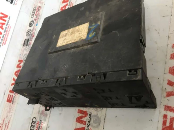 1K0937049G | VW Touran Bordnetz Beyni VAG