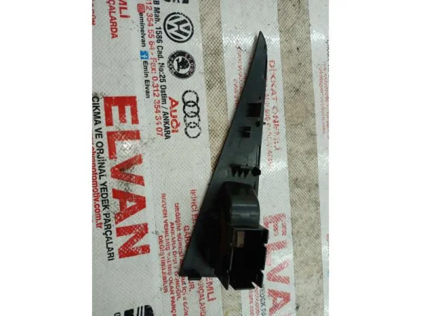 1P0867228A | Seat Leon Arka Sağ Cam Açma Düğme Çerçevesi VAG